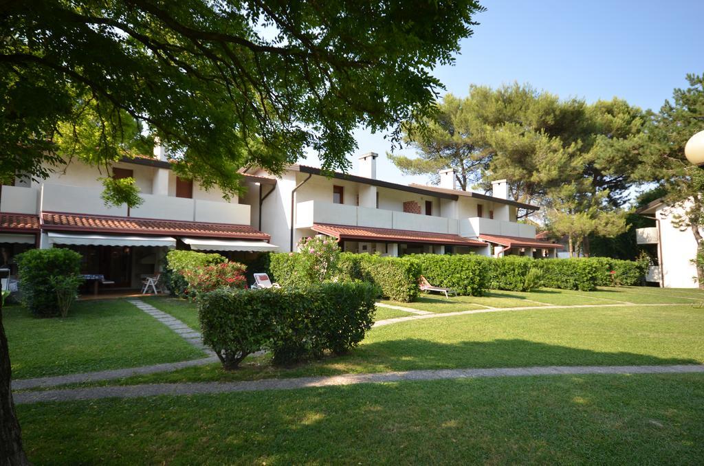 Villaggio Club Dei Pini Bibione Exterior foto